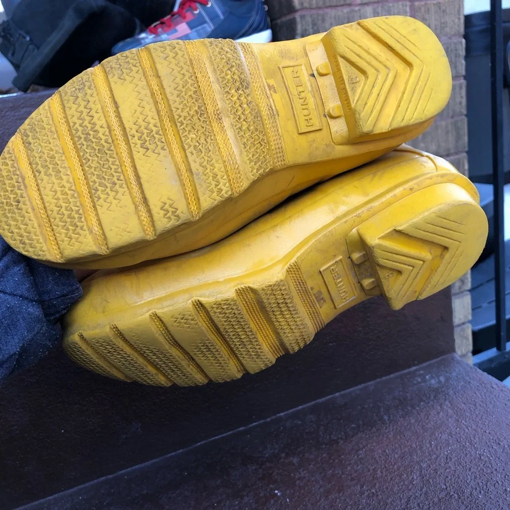 Hunter Original Kids Gloss Boots Size 5 Yellow Tall Pull On Chore Farm Work Rain